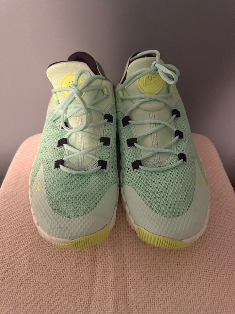 Nike Men’s Mint Foam Ghost Green White Like New Sz 15 CT 3886-300